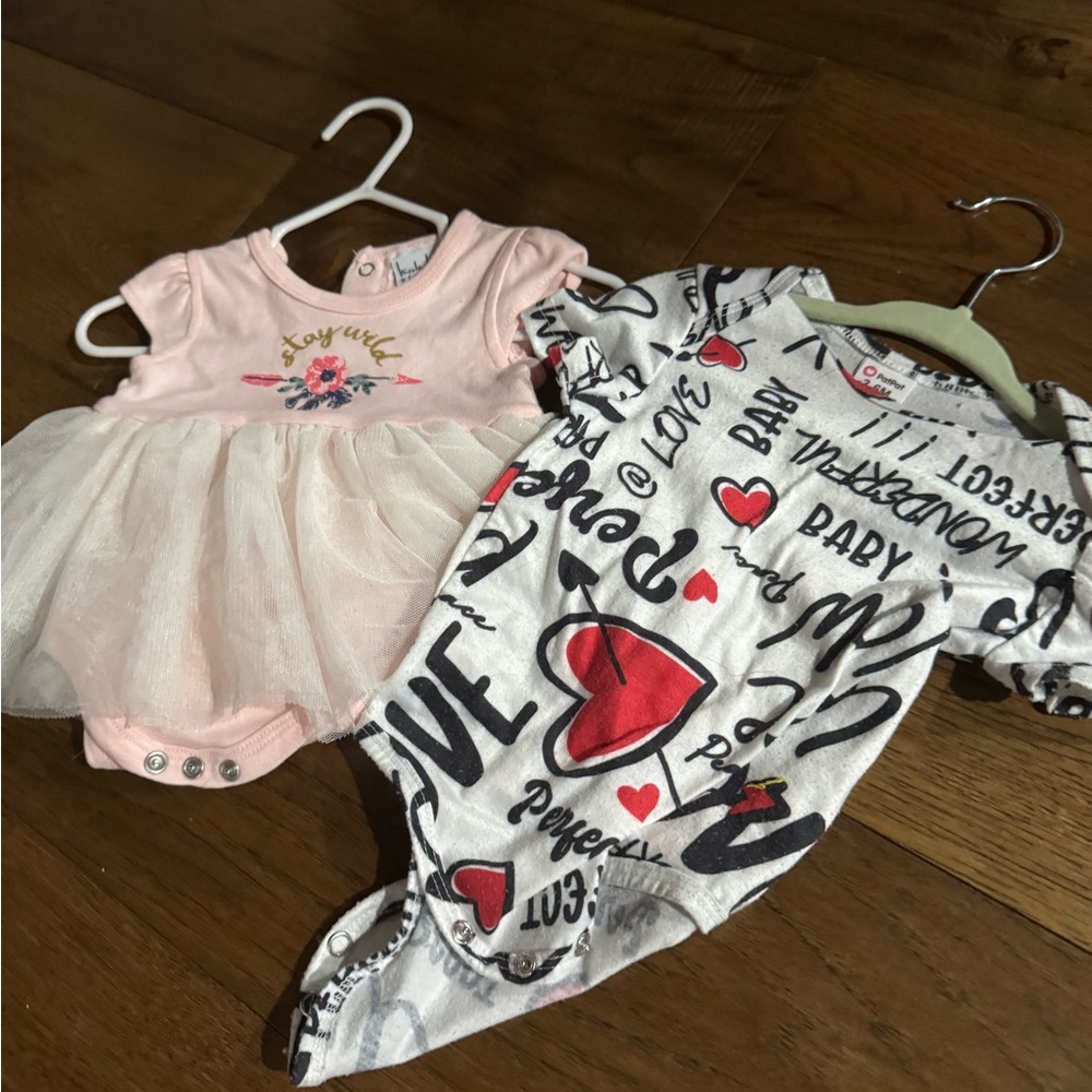PatPat Red and Black Graphic Onesie